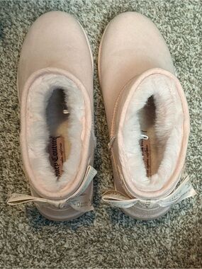 Juicy Couture Blush Pink Fleece-Lined Winter Boots - NEGOTIABLE PRICE